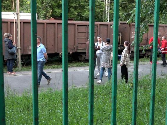 Се судрија патнички и товарен воз во тунел во Белград, има повредени 