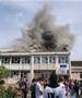 Црногорски полуматуранти претерале со факелијада - го запалиле покривот на училиштето (ВИДЕО)