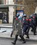 Десетици илјади полицајци на улиците во француските градови